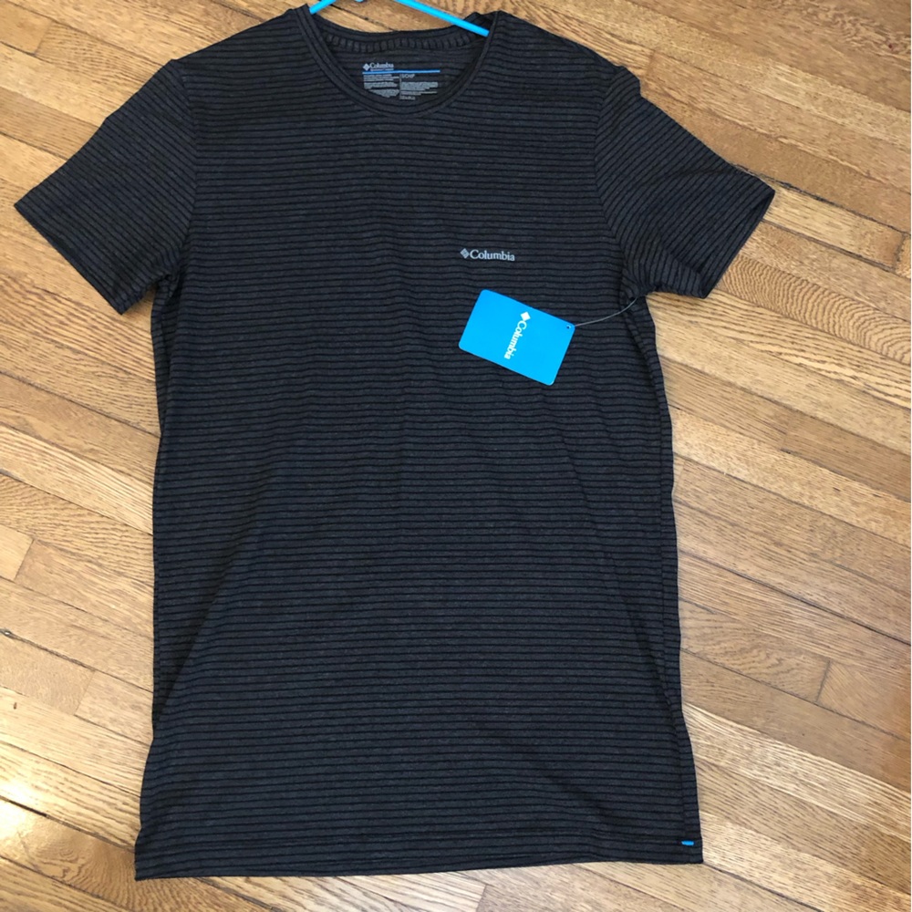 NWT Columbia sportswear striped tshirt small gray mens short sleeve